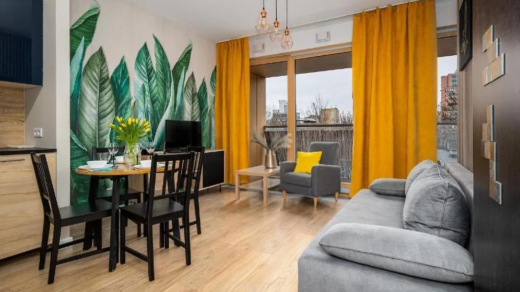Deluxe Apartments Free Parking Warszawa 0*,  Polen